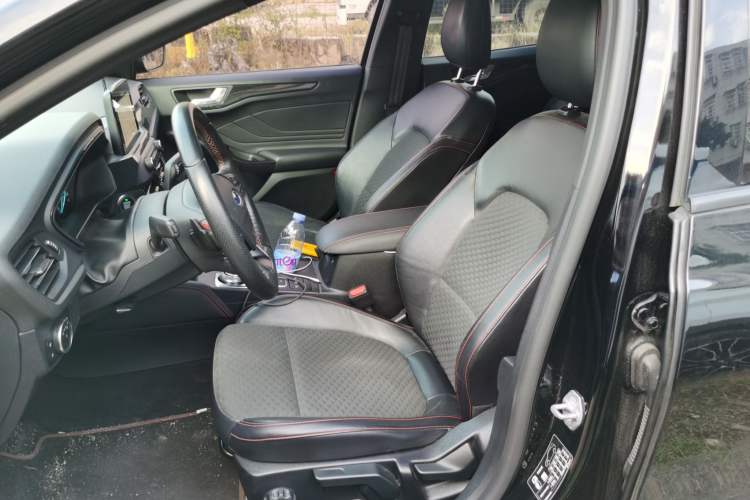 Used Ford Focus 2020 Hatchback EcoBoost 180 Automatic ST Line Left Front Seat
