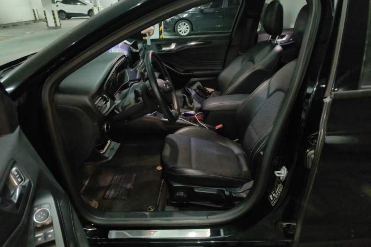 Used Ford Focus 2020 Hatchback EcoBoost 180 Automatic ST Line Left Front Seat