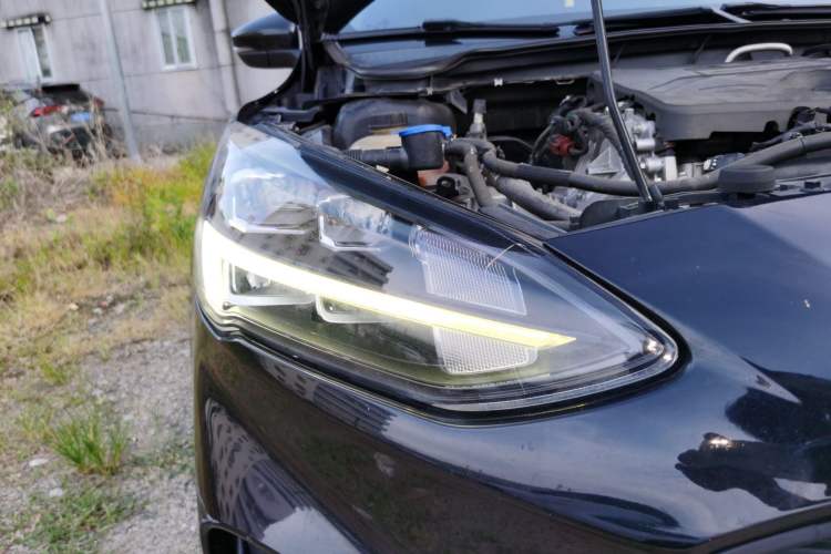 Used Ford Focus 2020 Hatchback EcoBoost 180 Automatic ST Line Right Front Headlight