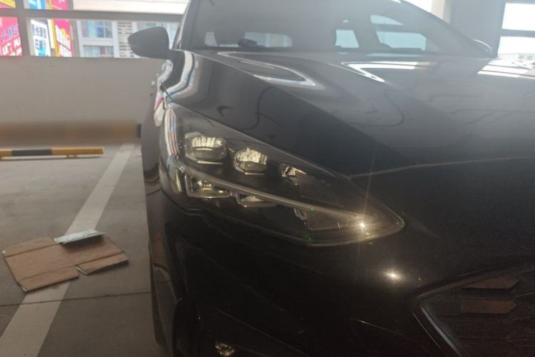 Used Ford Focus 2020 Hatchback EcoBoost 180 Automatic ST Line Right Front Headlight