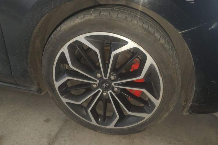 Used Ford Focus 2020 Hatchback EcoBoost 180 Automatic ST Line Right Front Wheel Hub