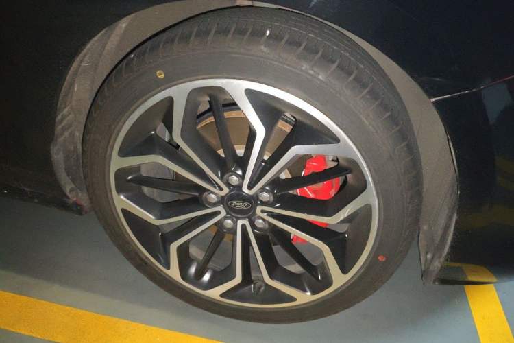 Used Ford Focus 2020 Hatchback EcoBoost 180 Automatic ST Line Right Front Wheel Hub