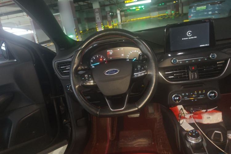 Used Ford Focus 2020 Hatchback EcoBoost 180 Automatic ST Line Steering Wheel