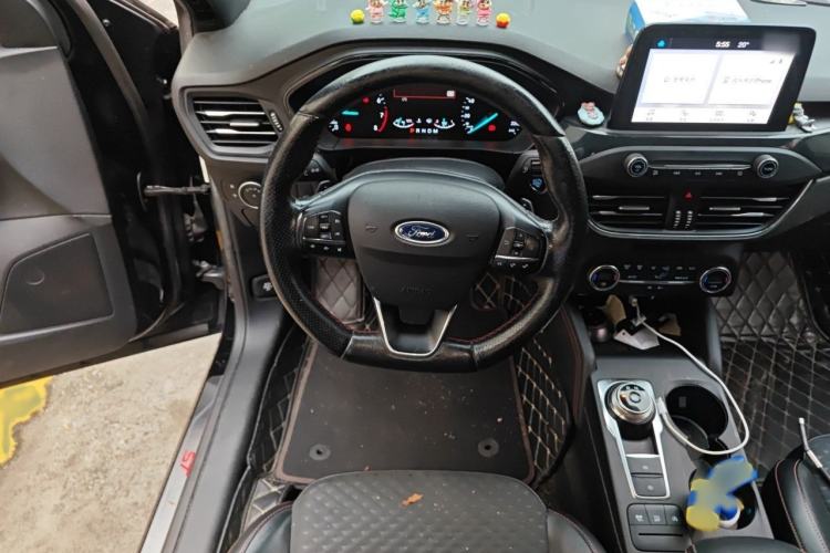 Used Ford Focus 2020 Sedan EcoBoost 180 Automatic ST Line Steering Wheel