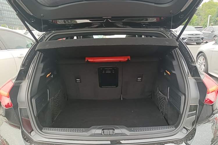 Used Ford Focus 2020 Hatchback EcoBoost 180 Automatic ST Line Trunk