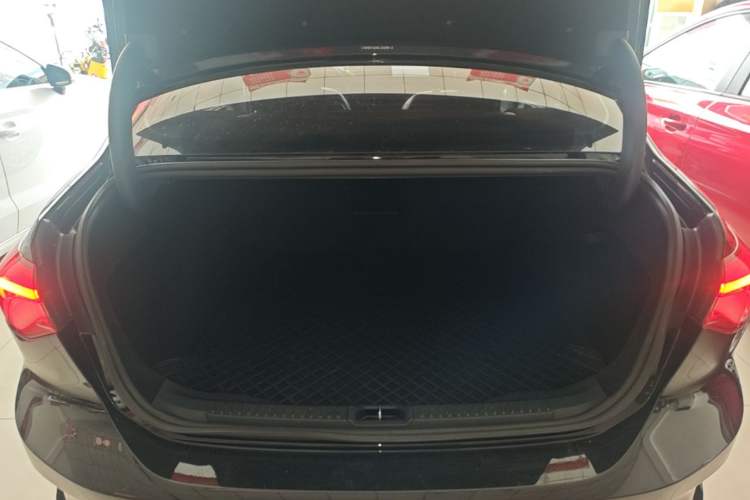 Used Ford Focus 2020 Sedan EcoBoost 180 Automatic ST Line Trunk