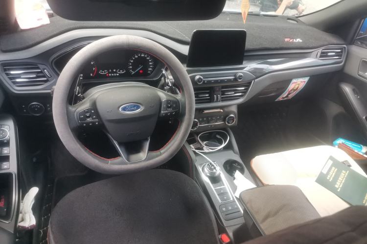 Used Ford Focus 2020 Hatchback EcoBoost 180 Automatic ST Line Center Console