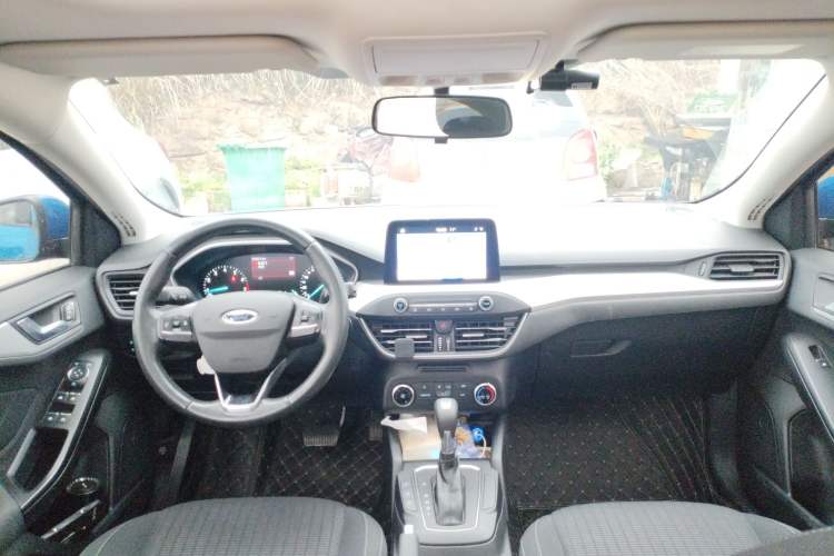 Used Ford Focus 2020 Hatchback 1.5L Automatic Sharp Edition Center Console