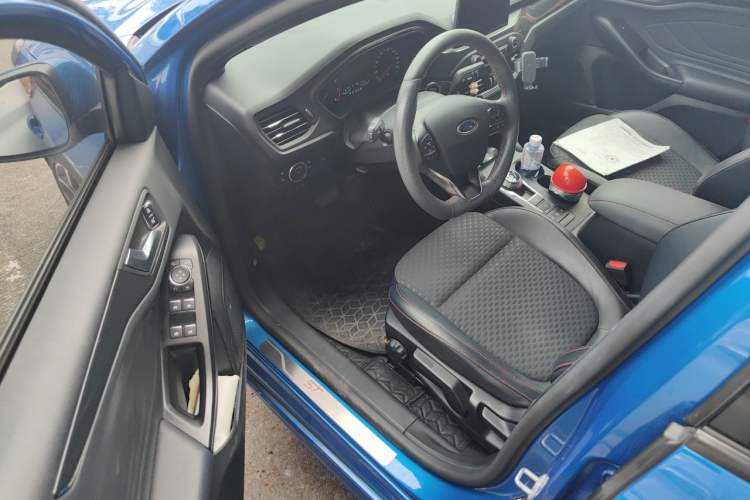Used Ford Focus 2020 Sedan EcoBoost 180 Automatic ST Line Driver Seat