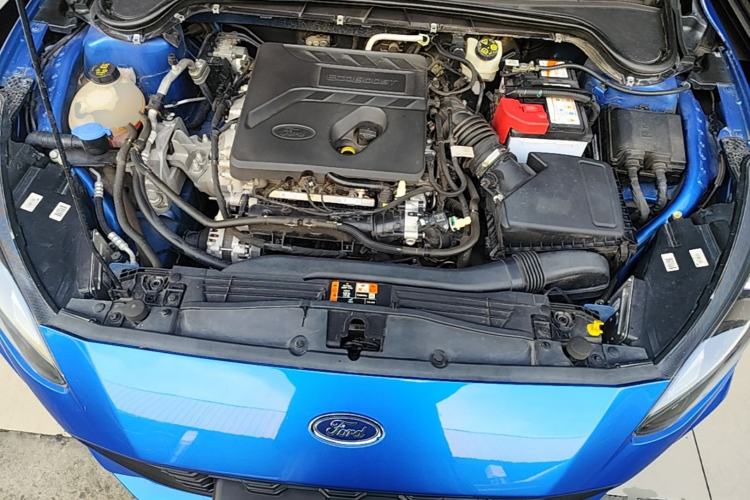 Used Ford Focus 2020 Hatchback EcoBoost 180 Automatic ST Line Engine Bay
