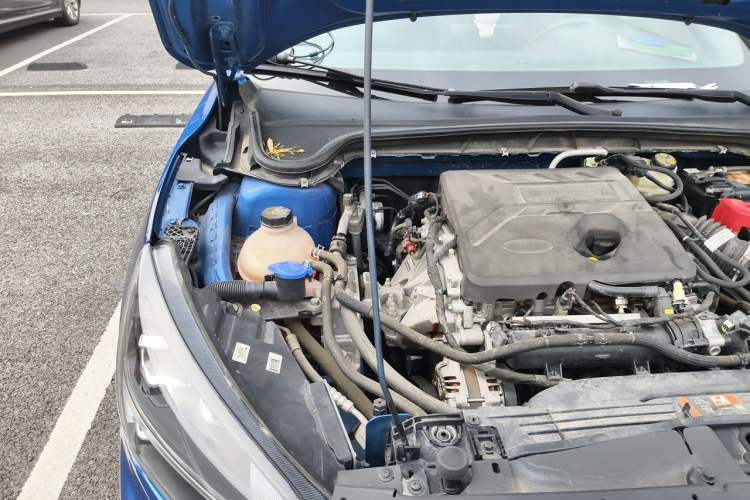 Used Ford Focus 2020 Sedan EcoBoost 180 Automatic ST Line Engine Bay Right