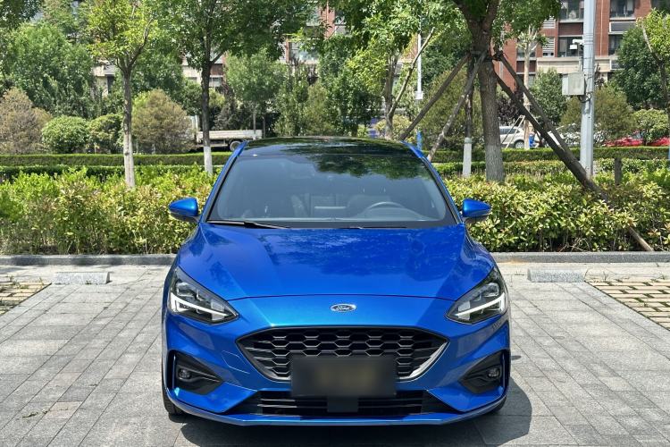 Used Ford Focus 2020 Hatchback EcoBoost 180 Automatic ST Line Exterior 1