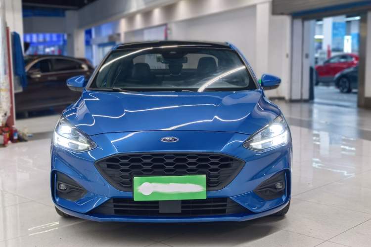 Used Ford Focus 2020 Sedan EcoBoost 180 Automatic ST Line Exterior 1