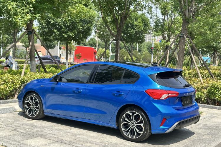 Used Ford Focus 2020 Hatchback EcoBoost 180 Automatic ST Line Exterior 3