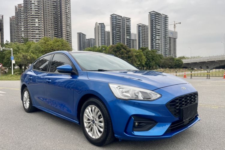 Used Ford Focus 2020 Sedan EcoBoost 180 Automatic Trend Edition Exterior 5