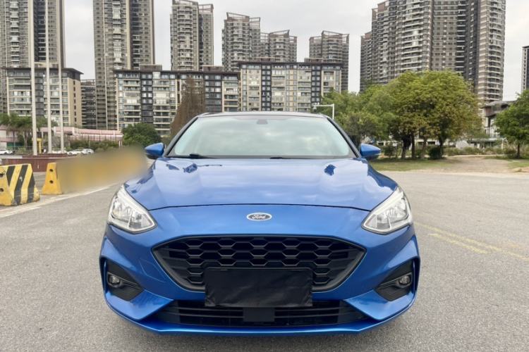 Used Ford Focus 2020 Sedan EcoBoost 180 Automatic Trend Edition Exterior 8