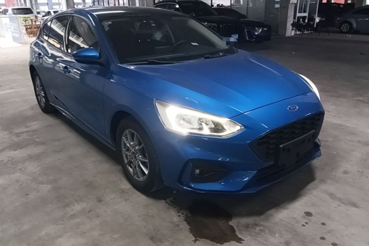 Used Ford Focus 2020 Hatchback EcoBoost 180 Automatic Trend Edition Front Right 45 Deg