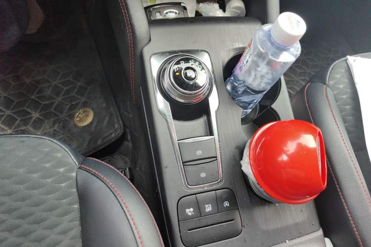Used Ford Focus 2020 Sedan EcoBoost 180 Automatic ST Line Gear Lever