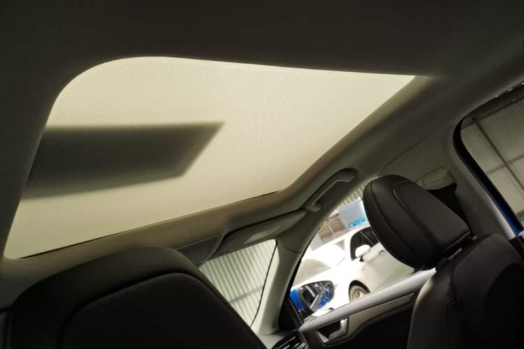 Used Ford Focus 2020 Hatchback EcoBoost 180 Automatic Trend Edition Headliner