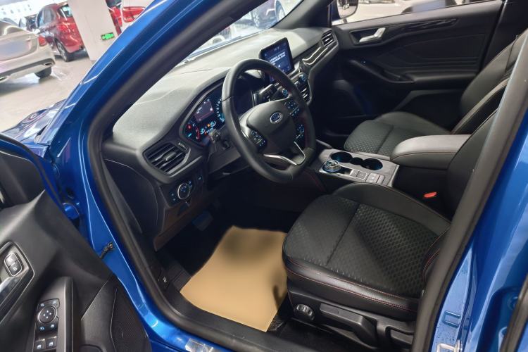 Used Ford Focus 2020 Sedan EcoBoost 180 Automatic ST Line Interior 1