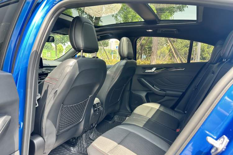 Used Ford Focus 2020 Hatchback EcoBoost 180 Automatic ST Line Interior 2