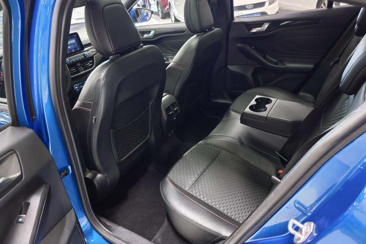 Used Ford Focus 2020 Sedan EcoBoost 180 Automatic ST Line Interior 2