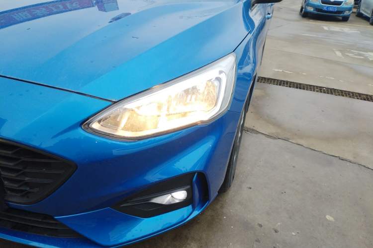 Used Ford Focus 2020 Hatchback 1.5L Automatic Sharp Edition Left Front Headlight