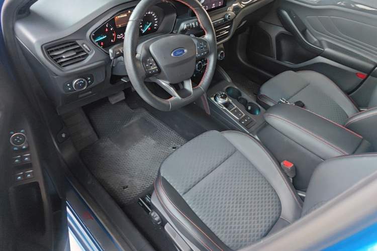Used Ford Focus 2020 Hatchback EcoBoost 180 Automatic ST Line Left Front Seat