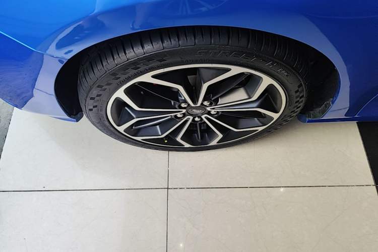 Used Ford Focus 2020 Hatchback EcoBoost 180 Automatic ST Line Left Front Wheel Hub