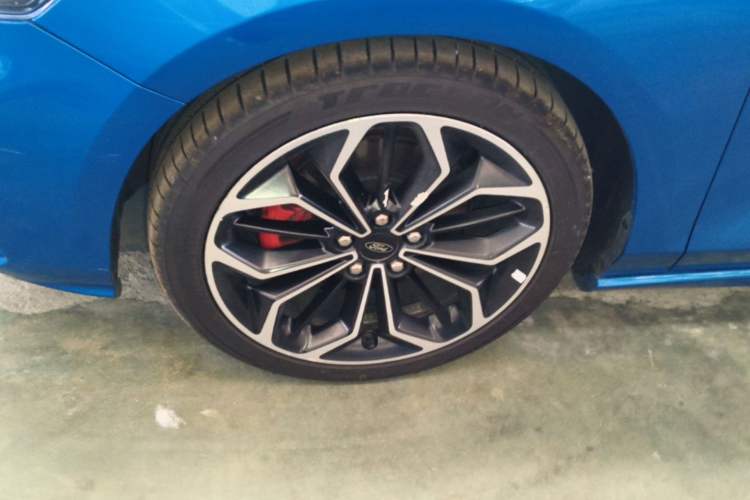 Used Ford Focus 2020 Hatchback EcoBoost 180 Automatic ST Line Left Front Wheel Hub