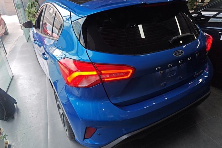 Used Ford Focus 2020 Hatchback EcoBoost 180 Automatic ST Line Rear Left 45 Deg