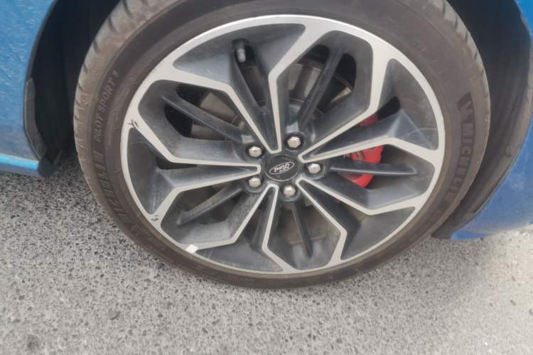 Used Ford Focus 2020 Hatchback EcoBoost 180 Automatic ST Line Right Front Wheel Hub
