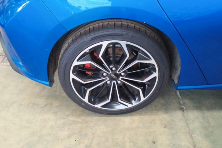 Used Ford Focus 2020 Hatchback EcoBoost 180 Automatic ST Line Right Rear Wheel Hub