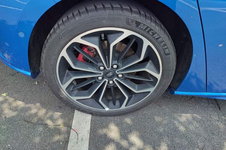 Used Ford Focus 2020 Hatchback EcoBoost 180 Automatic ST Line Right Rear Wheel Hub