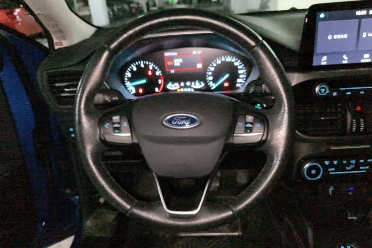 Used Ford Focus 2020 Sedan EcoBoost 180 Automatic Trend Edition Steering Wheel