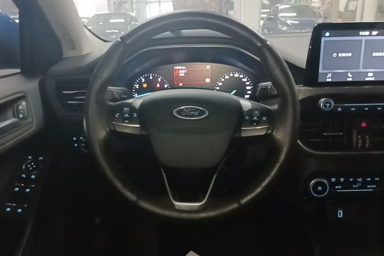 Used Ford Focus 2020 Hatchback EcoBoost 180 Automatic Trend Edition Steering Wheel