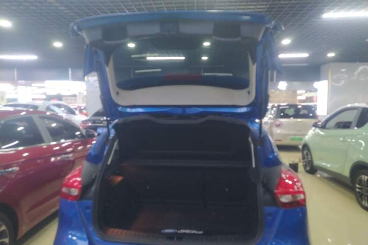 Used Ford Focus 2020 Hatchback Classic 1.5L Automatic Trendy Model Trunk