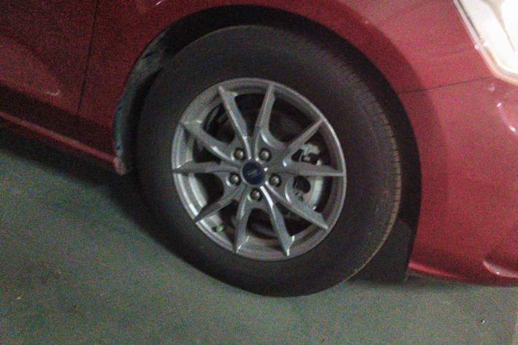 Used Ford Focus 2020 Hatchback 1.5L Automatic Sharp Edition Right Front Wheel Hub