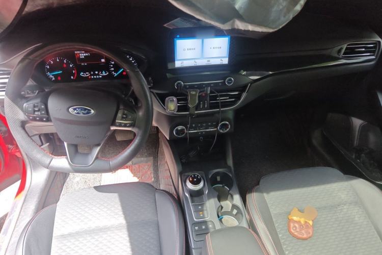 Used Ford Focus 2020 Hatchback EcoBoost 180 Automatic ST Line Center Console