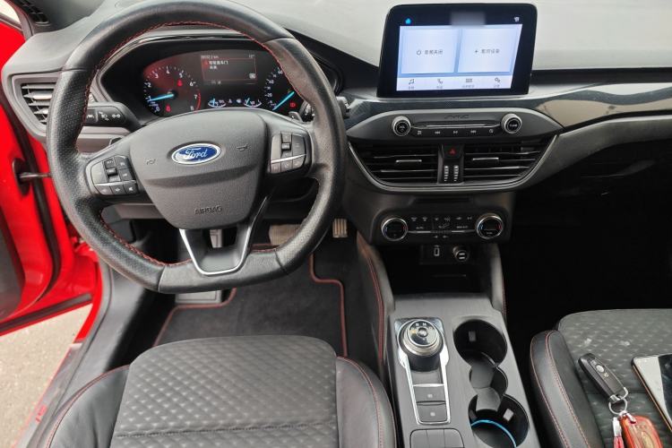Used Ford Focus 2020 Hatchback EcoBoost 180 Automatic ST Line Center Console