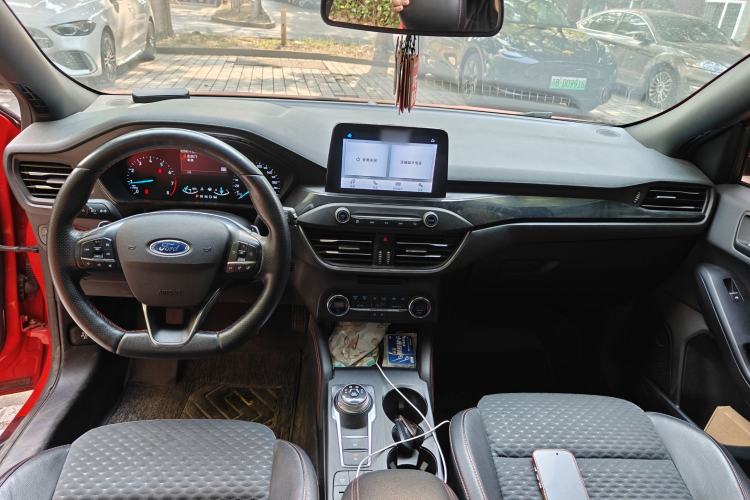 Used Ford Focus 2020 Hatchback EcoBoost 180 Automatic ST Line Center Console