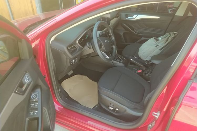 Used Ford Focus 2020 Sedan 1.5L Automatic Sharp Edition Driver Seat