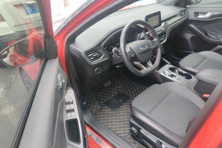 Used Ford Focus 2020 Sedan EcoBoost 180 Automatic ST Line Driver Seat