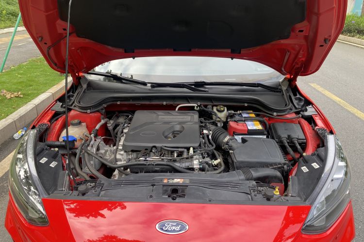 Used Ford Focus 2020 Hatchback EcoBoost 180 Automatic ST Line Engine Bay