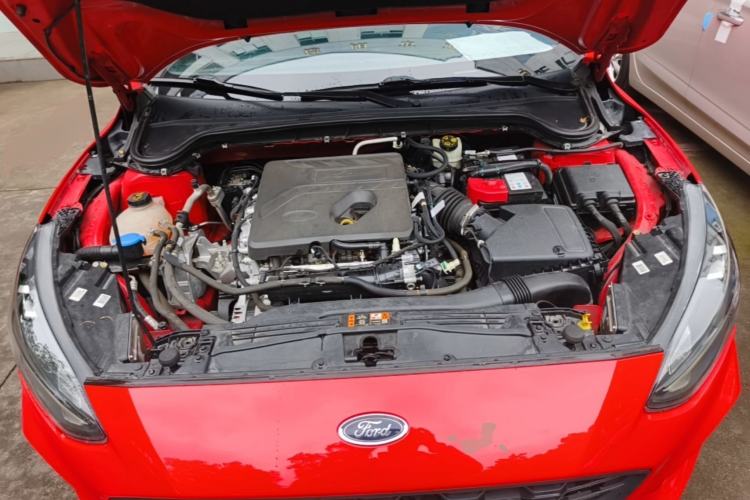 Used Ford Focus 2020 Hatchback EcoBoost 180 Automatic ST Line Engine Bay