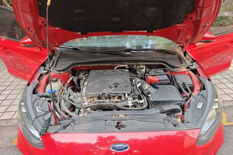 Used Ford Focus 2020 Hatchback EcoBoost 180 Automatic ST Line Engine Bay