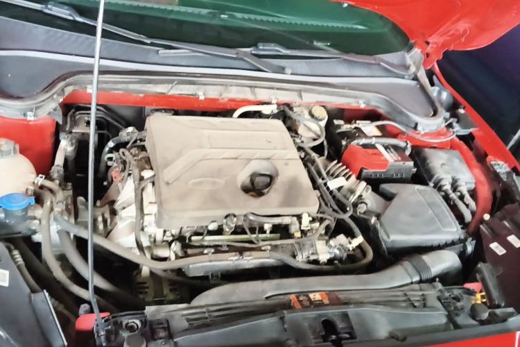 Used Ford Focus 2020 Hatchback EcoBoost 180 Automatic ST Line Engine Bay