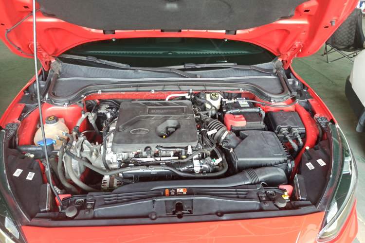 Used Ford Focus 2020 Hatchback EcoBoost 180 Automatic ST Line Engine Bay
