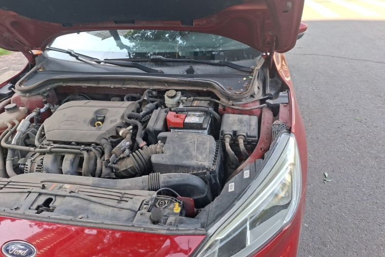 Used Ford Focus 2020 Hatchback 1.5L Automatic Sharp Edition Engine Bay Left
