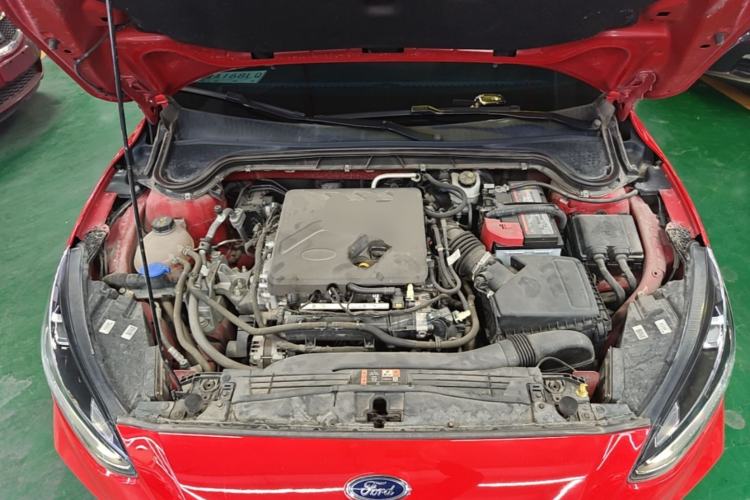 Used Ford Focus 2020 Hatchback EcoBoost 180 Automatic ST Line Engine Bay